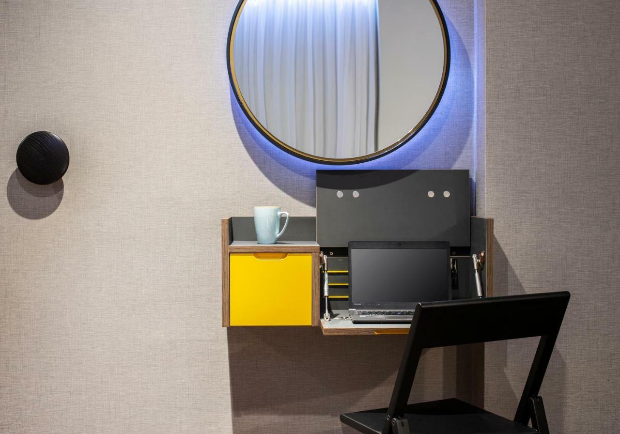 Point A Kensington Olympia Hotel Лондон Екстериор снимка