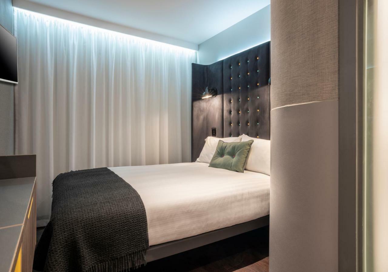 Point A Kensington Olympia Hotel Лондон Екстериор снимка